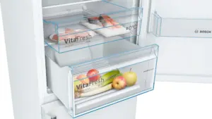 Bosch Serija 4 Laisvai statomas šaldytuvas-šaldiklis su šaldiklio skyriumi apačioje 203 x 60 cm Baltas, Total No Frost