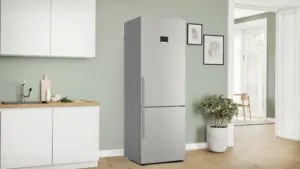 Bosch Serija 4 Laisvai statomas šaldytuvas-šaldiklis su šaldiklio skyriumi apačioje 203 x 70 cm Nerūdijančio plieno