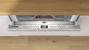 Bosch Serija 4 Visiškai integruota indaplovė 60 cm