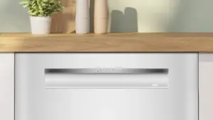 Bosch Serija 4 Indaplovė, montuojama iš apačios 60 cm Balta
