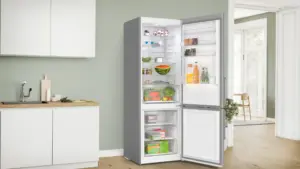 Bosch Serija 4 Laisvai statomas šaldytuvas-šaldiklis su šaldiklio skyriumi apačioje 203 x 70 cm Nerūdijančio plieno
