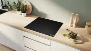 Bosch Serija 6 Indukcinė kaitlentė 60 cm Matinė juoda, kaitlentė be rėmo