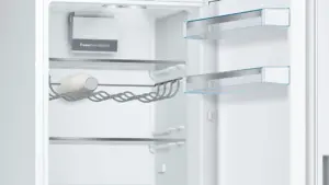 Bosch Serija 6 Laisvai statomas šaldytuvas-šaldiklis su šaldiklio skyriumi apačioje 186 x 60 cm Baltas