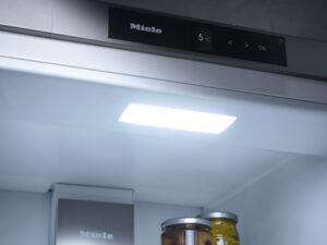 K 7747 C